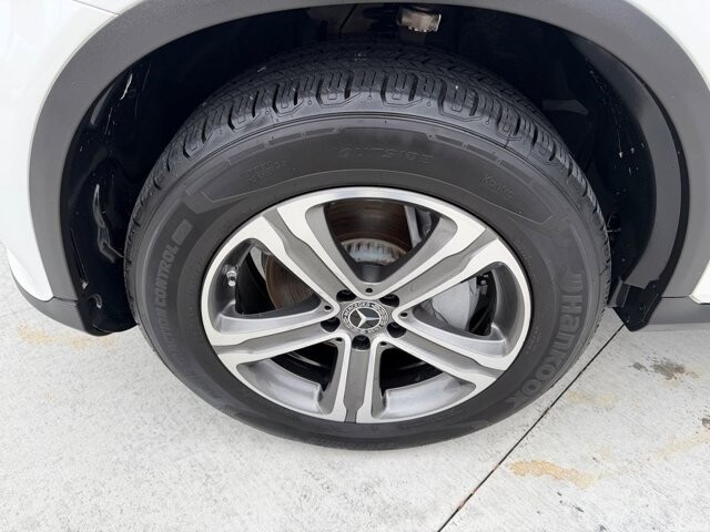 2019 Mercedes-Benz GLC 300 in Knoxville, TN 37920 - 18089308 30