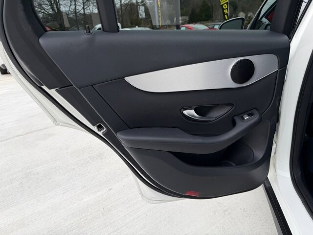 2019 Mercedes-Benz GLC 300 in Knoxville, TN 37920 - 18089308 6