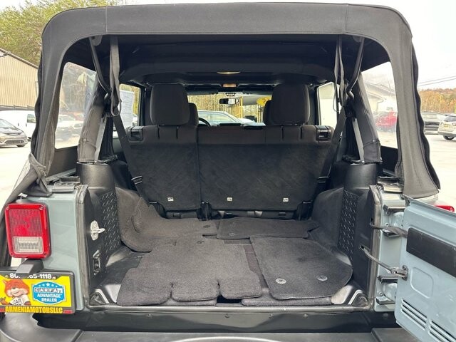 2015 Jeep Wrangler in Knoxville, TN 37920 - 18089310 10