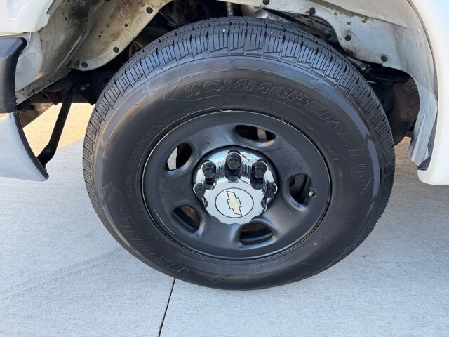 2014 Chevrolet Express 3500 in Knoxville, TN 37920 - 18089317 22