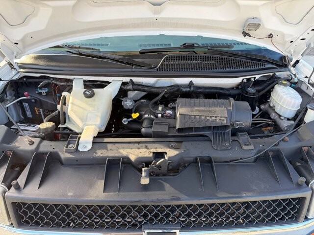 2014 Chevrolet Express 3500 in Knoxville, TN 37920 - 18089317 26