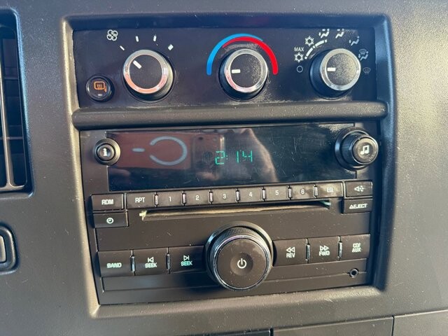 2014 Chevrolet Express 3500 in Knoxville, TN 37920 - 18089317 19