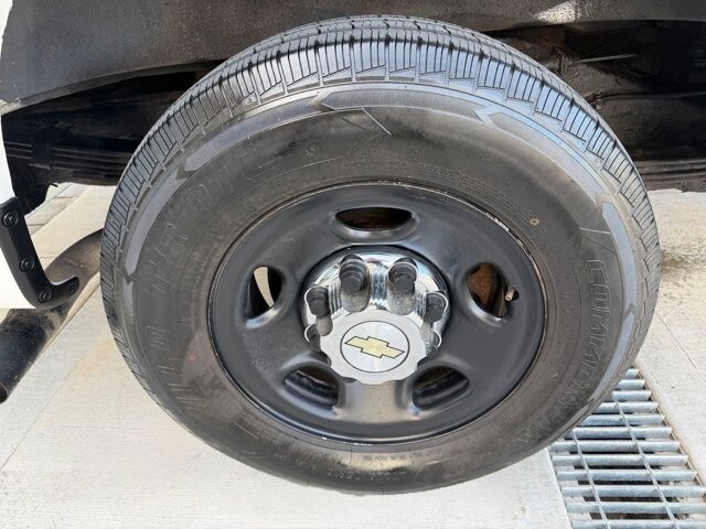 2014 Chevrolet Express 3500 in Knoxville, TN 37920 - 18089317 24