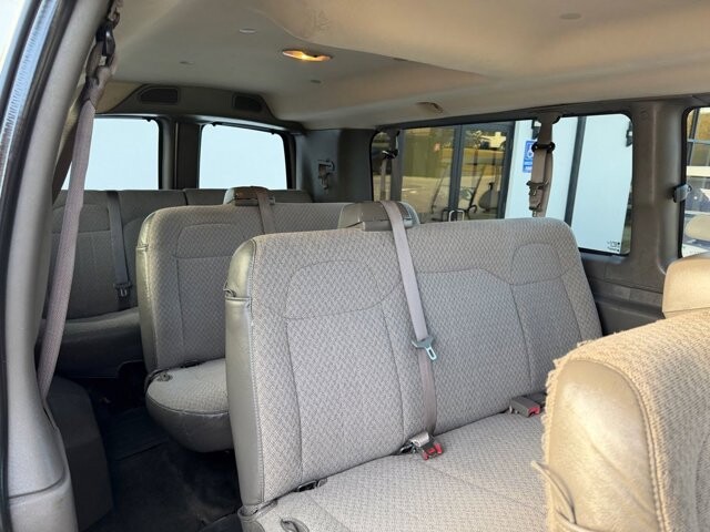 2014 Chevrolet Express 3500 in Knoxville, TN 37920 - 18089317 11