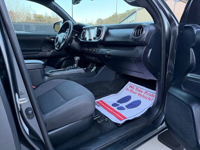 2019 Toyota Tacoma in Knoxville, TN 37920 - 18089321 14