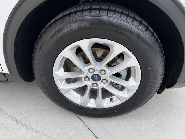 2020 Ford Escape in Knoxville, TN 37920 - 18089323 26