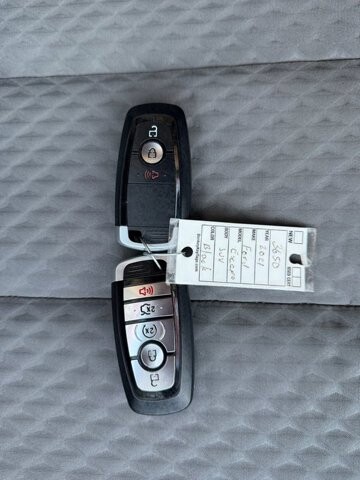 2021 Ford Escape in Knoxville, TN 37920 - 18089325 26