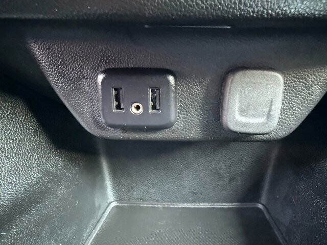 2021 Chevrolet Traverse in Knoxville, TN 37920 - 18089326 26