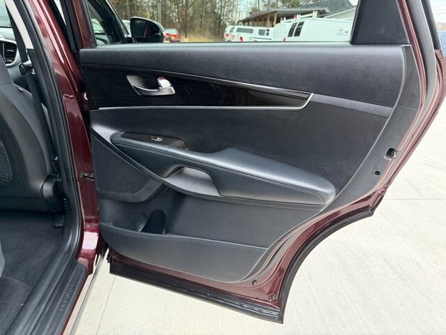 2019 Kia Sorento in Knoxville, TN 37920 - 18089327 10