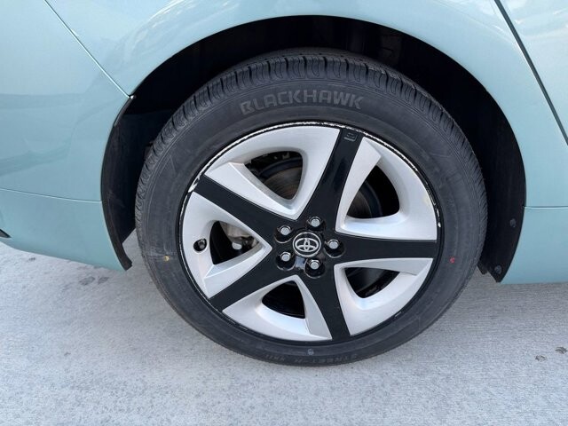 2017 Toyota Prius in Knoxville, TN 37920 - 18089330 26