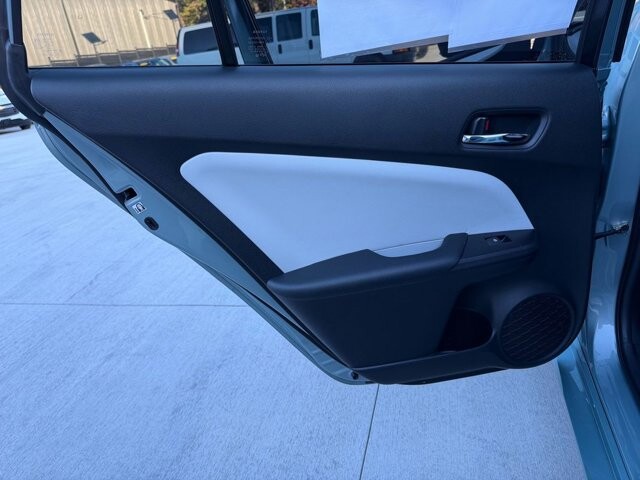 2017 Toyota Prius in Knoxville, TN 37920 - 18089330 7