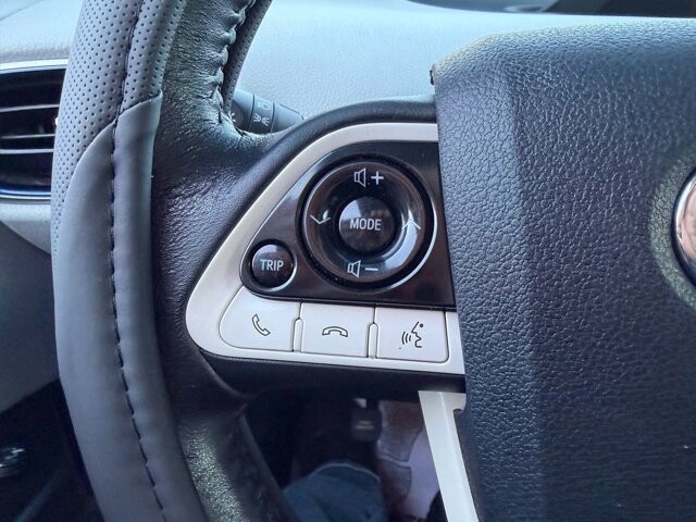 2017 Toyota Prius in Knoxville, TN 37920 - 18089330 18