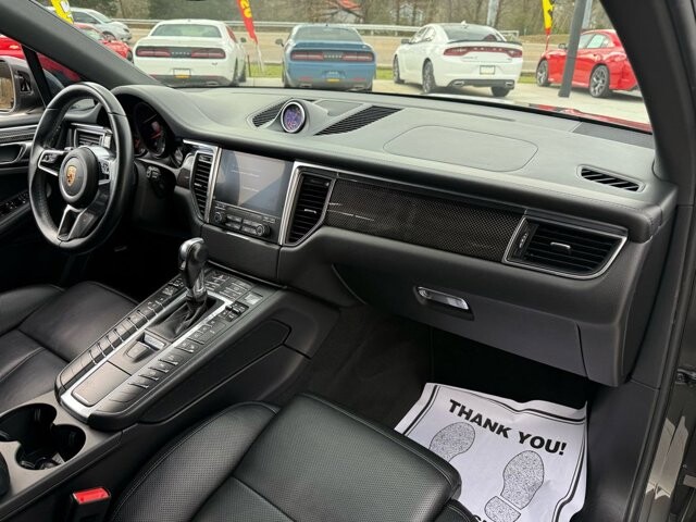 2018 Porsche Macan in Knoxville, TN 37920 - 18089331 12