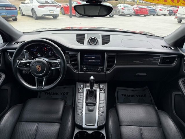 2018 Porsche Macan in Knoxville, TN 37920 - 18089331 15