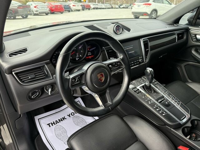 2018 Porsche Macan in Knoxville, TN 37920 - 18089331 9