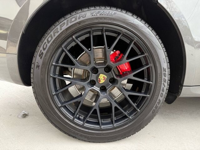 2018 Porsche Macan in Knoxville, TN 37920 - 18089331 29