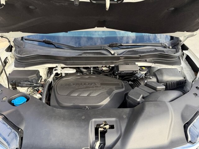 2018 Honda Pilot in Knoxville, TN 37920 - 18089336 32