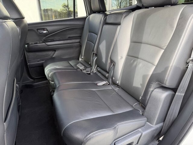 2018 Honda Pilot in Knoxville, TN 37920 - 18089336 15