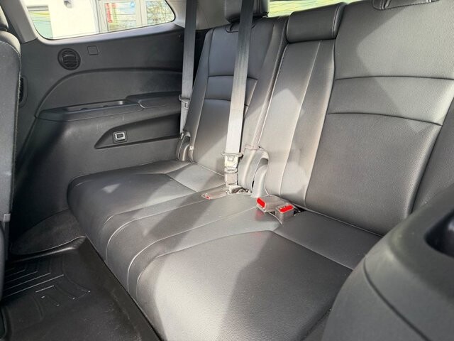 2018 Honda Pilot in Knoxville, TN 37920 - 18089336 16