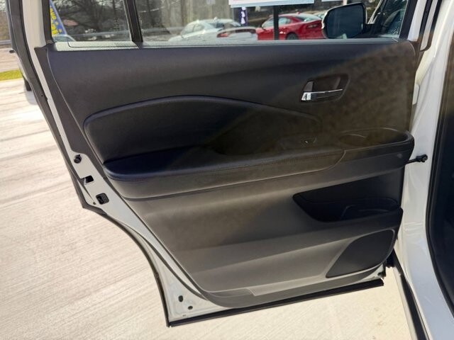 2018 Honda Pilot in Knoxville, TN 37920 - 18089336 7