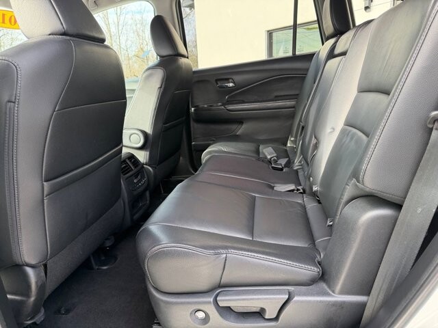 2018 Honda Pilot in Knoxville, TN 37920 - 18089336 14