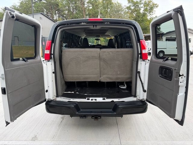 2019 Chevrolet Express 3500 in Knoxville, TN 37920 - 18089337 6