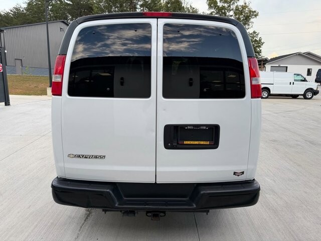 2019 Chevrolet Express 3500 in Knoxville, TN 37920 - 18089337 3