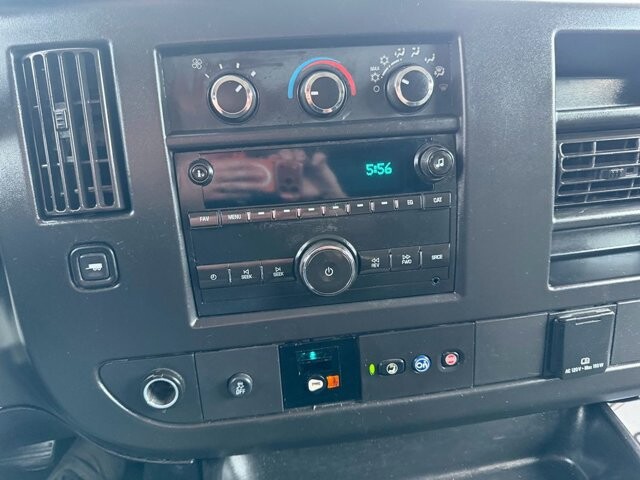 2019 Chevrolet Express 3500 in Knoxville, TN 37920 - 18089337 17