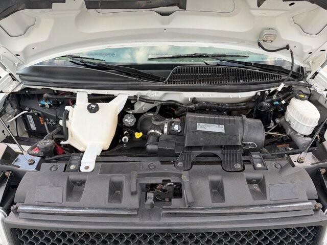 2019 Chevrolet Express 3500 in Knoxville, TN 37920 - 18089337 23