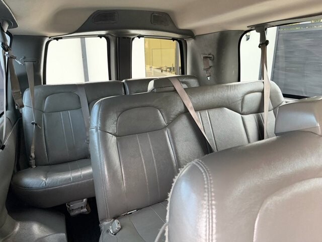 2019 Chevrolet Express 3500 in Knoxville, TN 37920 - 18089337 13