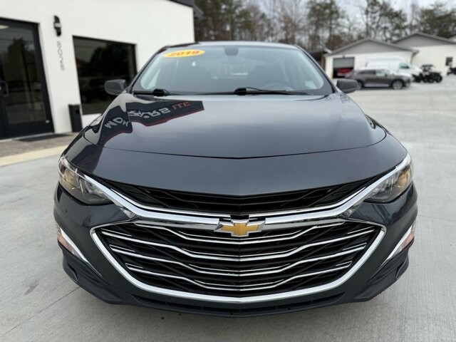 2019 Chevrolet Malibu in Knoxville, TN 37920 - 18089340 8