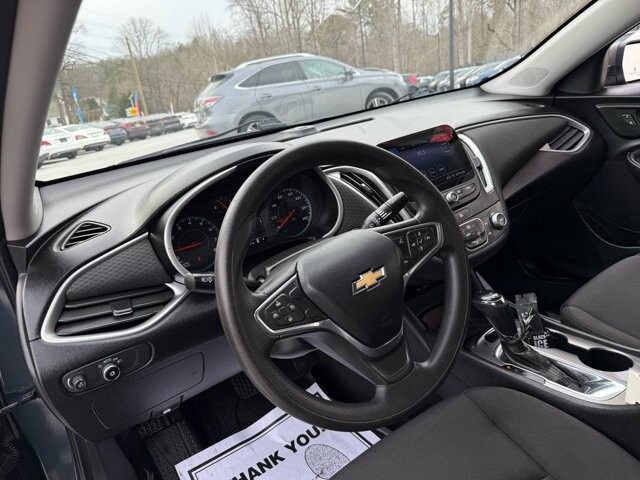 2019 Chevrolet Malibu in Knoxville, TN 37920 - 18089340 9