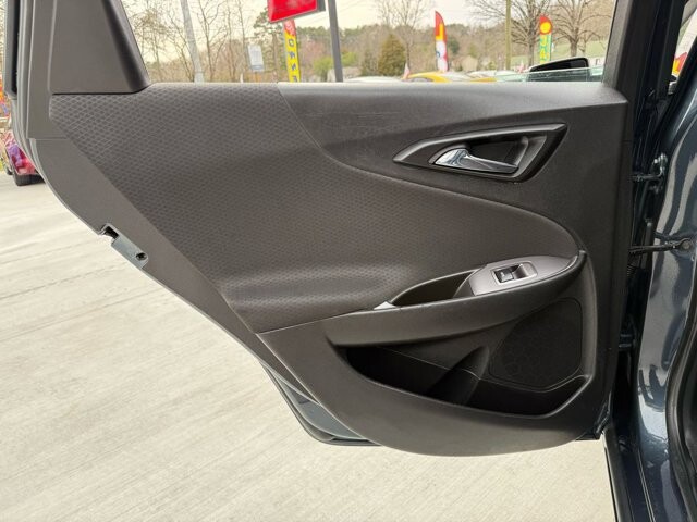 2019 Chevrolet Malibu in Knoxville, TN 37920 - 18089340 26