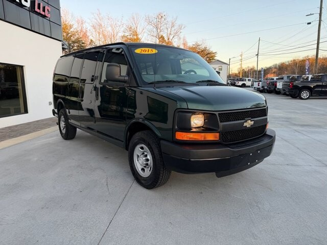 2015 Chevrolet Express 2500 in Knoxville, TN 37920 - 18089341 5