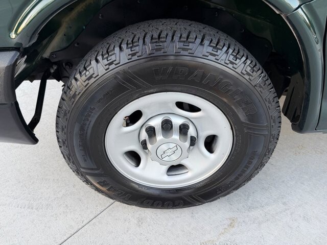 2015 Chevrolet Express 2500 in Knoxville, TN 37920 - 18089341 28