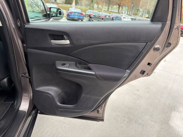 2015 Honda CR-V in Knoxville, TN 37920 - 18089342 9