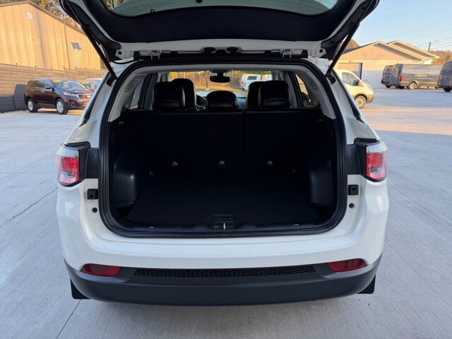 2018 Jeep Compass in Knoxville, TN 37920 - 18089344 5