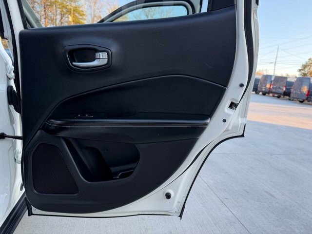 2018 Jeep Compass in Knoxville, TN 37920 - 18089344 9