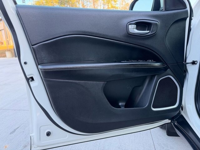 2018 Jeep Compass in Knoxville, TN 37920 - 18089344 6