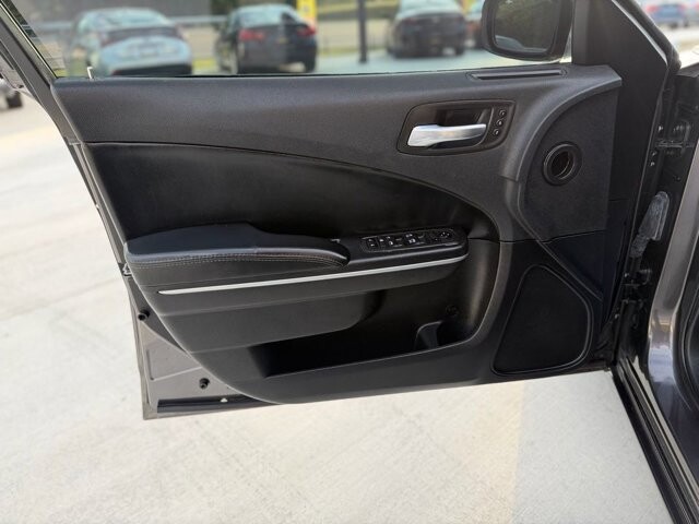 2021 Dodge Charger in Knoxville, TN 37920 - 18089345 6