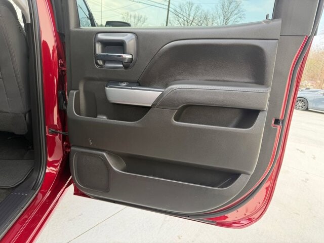 2018 Chevrolet Silverado 1500 in Knoxville, TN 37920 - 18089347 9