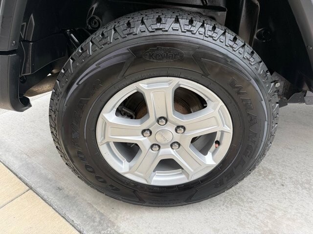 2021 Jeep Wrangler in Knoxville, TN 37920 - 18089350 29