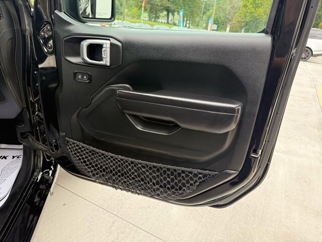 2021 Jeep Wrangler in Knoxville, TN 37920 - 18089350 11