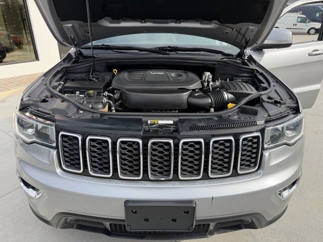 2018 Jeep Grand Cherokee in Knoxville, TN 37920 - 18089352 28