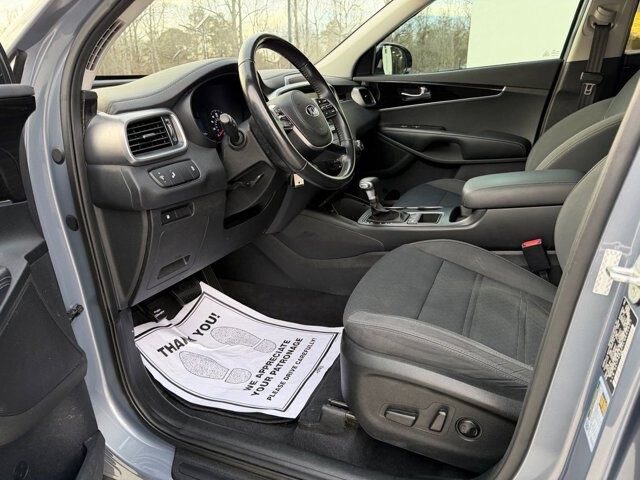 2020 Kia Sorento in Knoxville, TN 37920 - 18089353 12