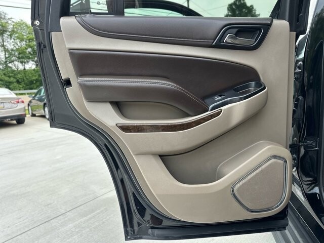 2016 Chevrolet Tahoe in Knoxville, TN 37920 - 18089354 6