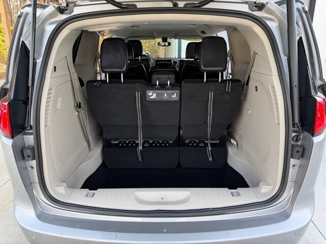 2020 Chrysler Pacifica in Knoxville, TN 37920 - 18089355 7