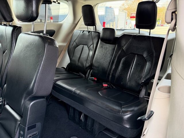 2020 Chrysler Pacifica in Knoxville, TN 37920 - 18089355 19
