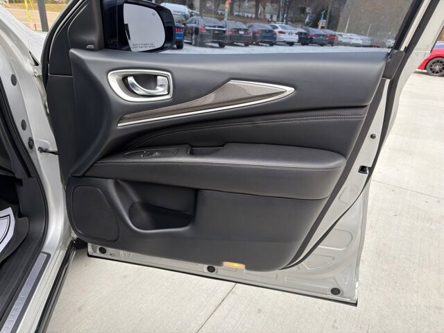 2019 INFINITI QX60 in Knoxville, TN 37920 - 18089357 10