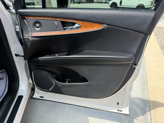 2019 Lincoln Nautilus in Knoxville, TN 37920 - 18089358 10